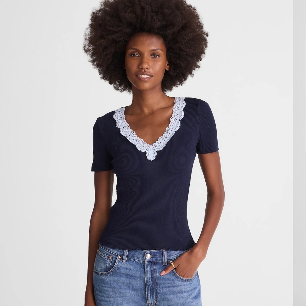 Madewell Navy Short Sleeve V-Neck Top with White Lace Trim
